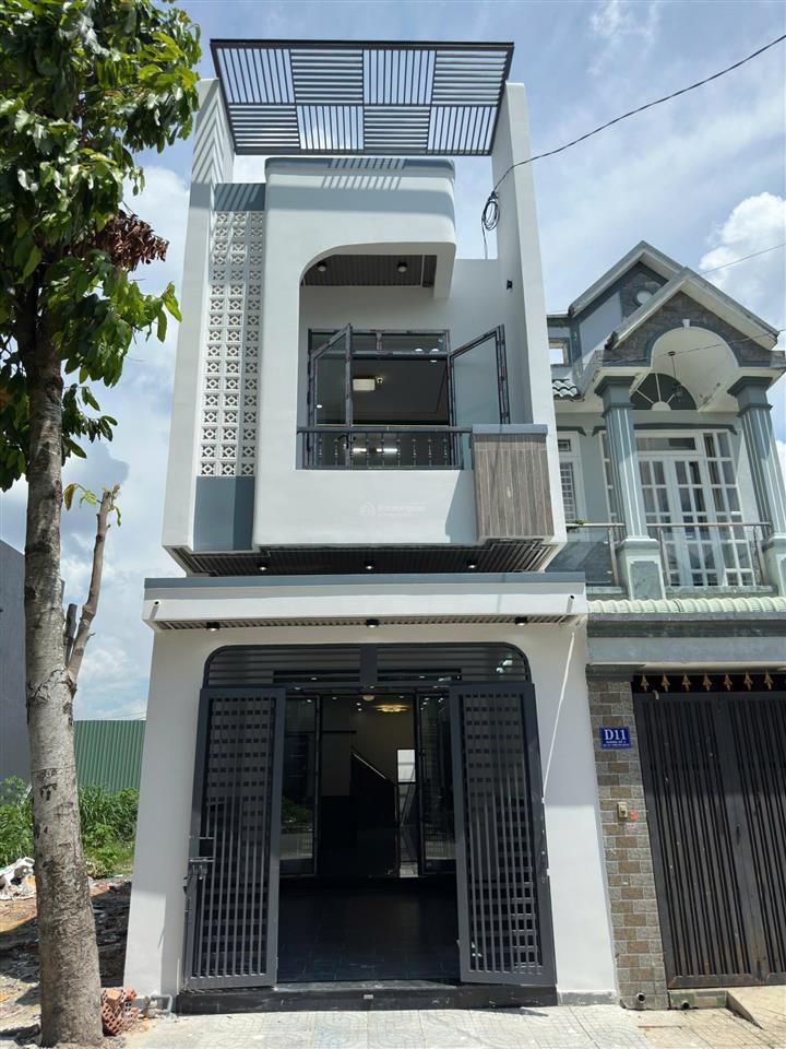 Bán nhà 1 trệt 1 lầu, kdc mỹ hạnh, 4x18m, giá 2 tỷ 380, sổ hoàn công, giáp hóc môn, đức hòa