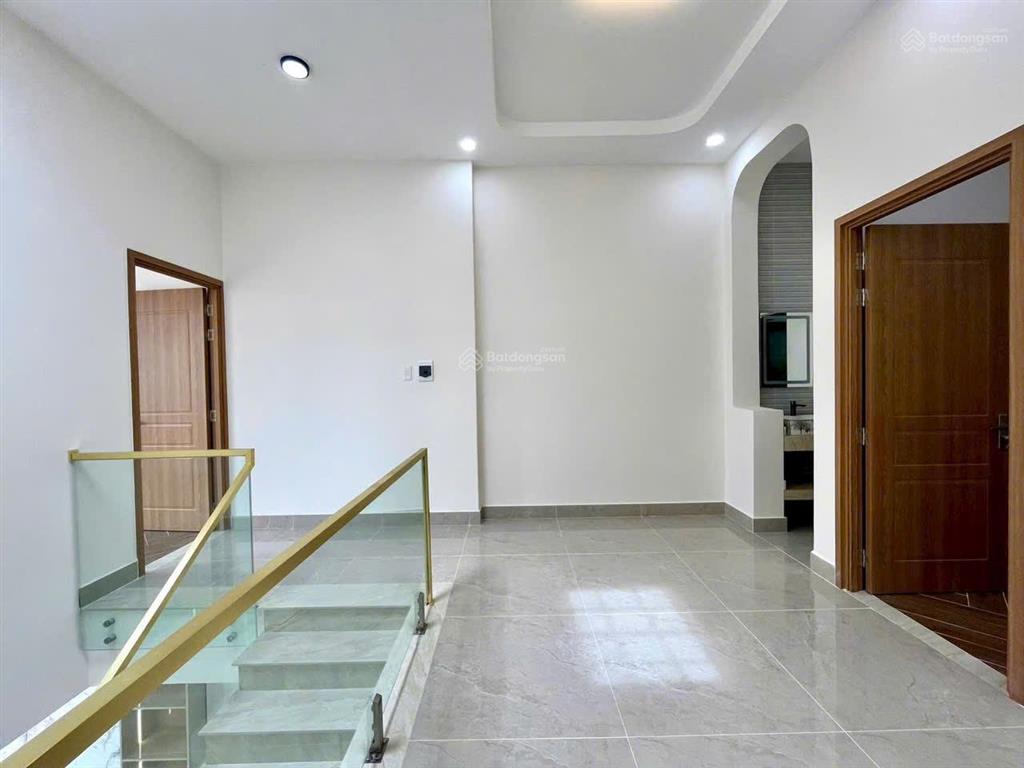 Bán nhà mặt tiền chính kdc trần anh, giá 3t150, sổ riêng, mỹ hạnh, đức hòa