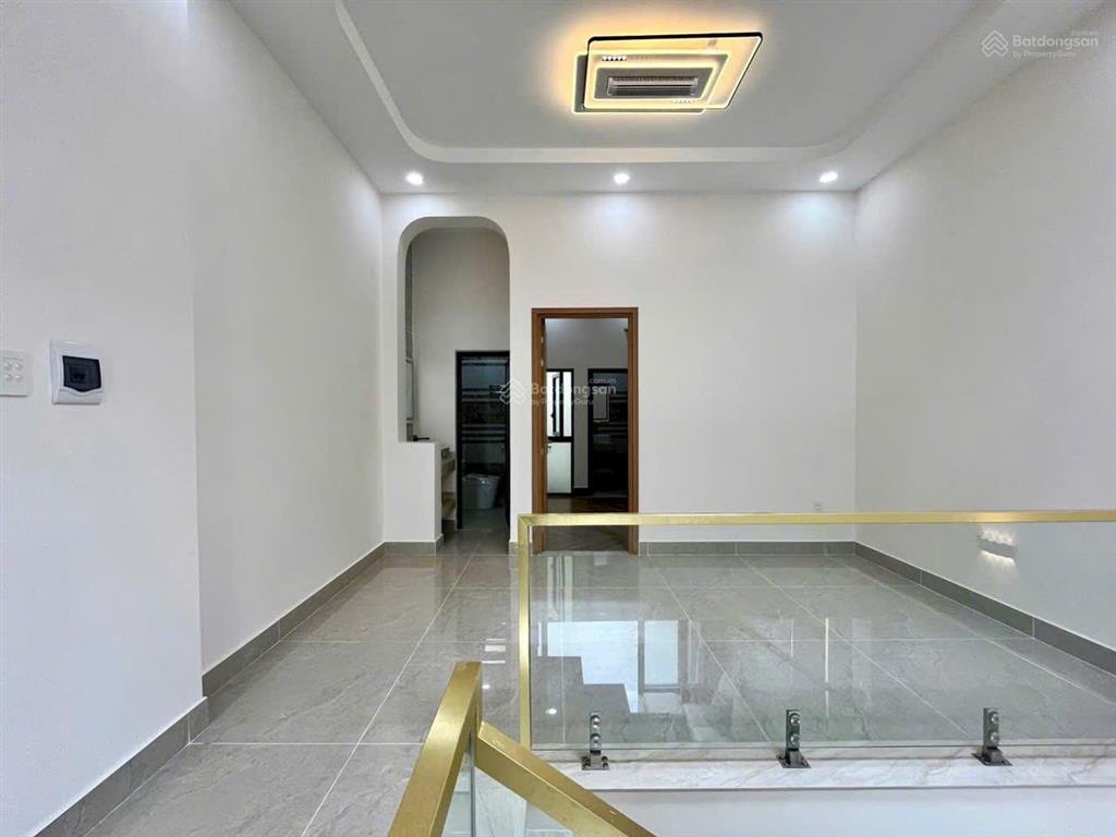 Bán nhà mặt tiền chính kdc trần anh, giá 3t150, sổ riêng, mỹ hạnh, đức hòa