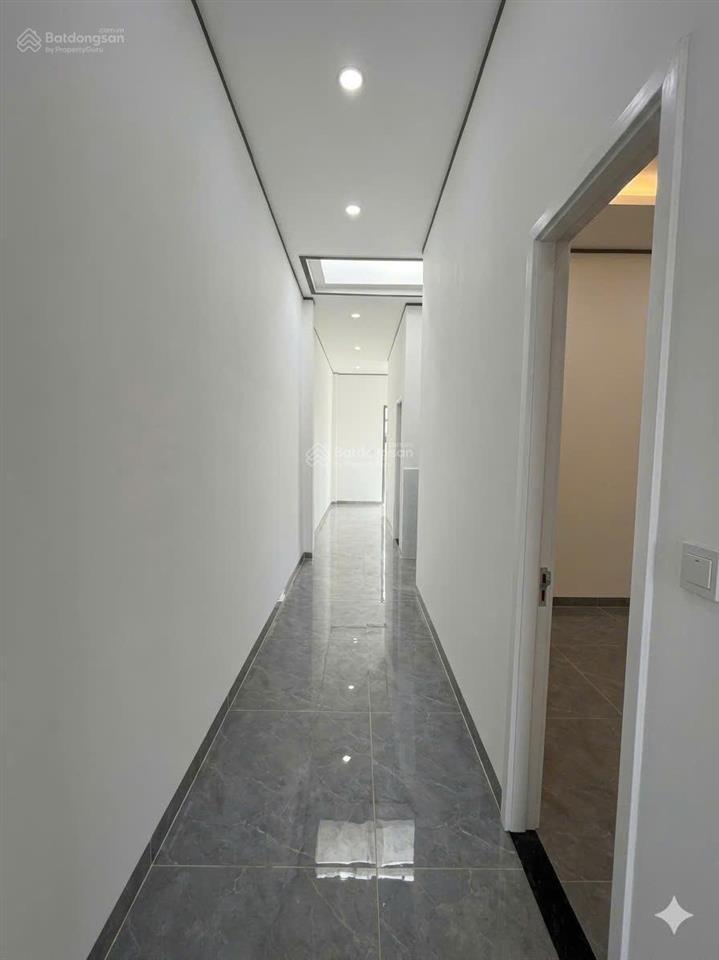 Bán nhà sân vườn cực rộng, thổ cư, 5x36m, hoàn công, giá 1t790