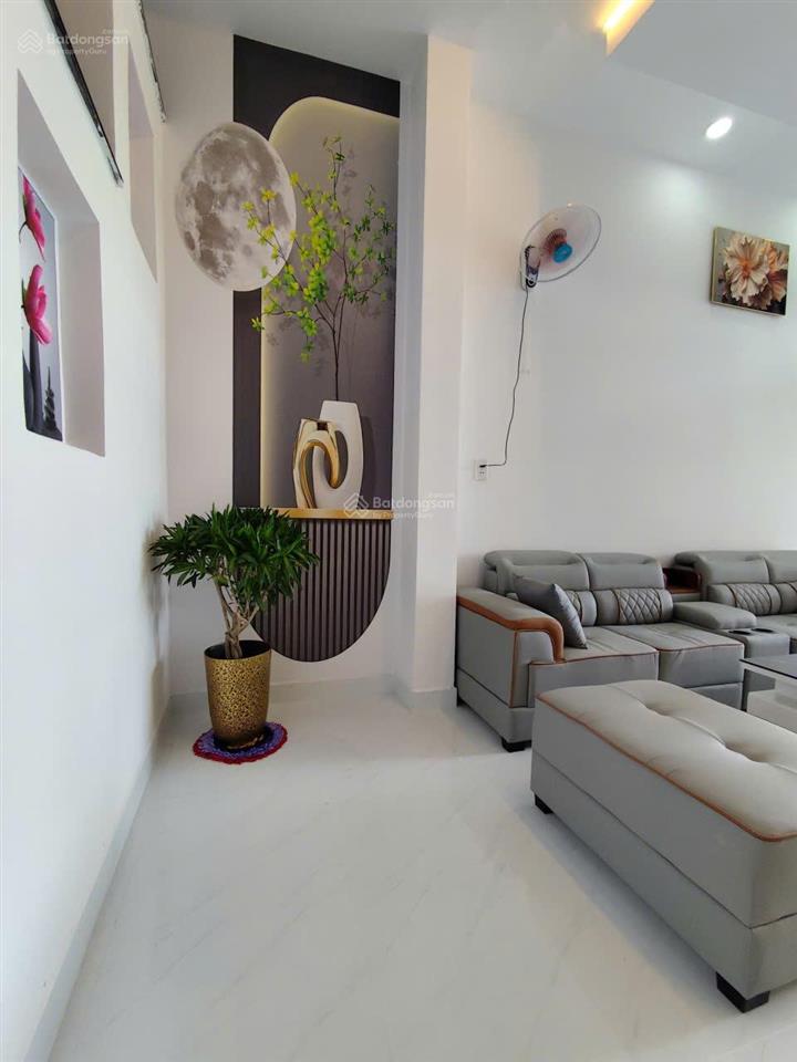 Bán nhà 1 trệt 1 lầu khu đô thị mỹ hạnh, 4x18m, giá 1t830, full nội thất, mỹ hạnh, đức hòa