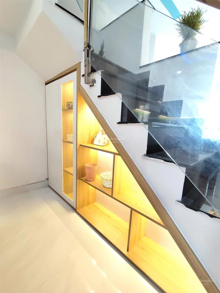 Bán nhà 1 trệt 1 lầu khu đô thị mỹ hạnh, 4x18m, giá 1t830, full nội thất, mỹ hạnh, đức hòa