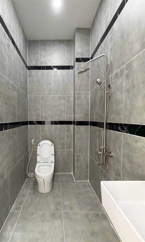 Bán nhà 1 trệt 1 lầu, 4pn, ngang 6m, giá 2 tỷ 950, sổ riêng, mỹ hạnh nam, kdc trần anh, đức hòa