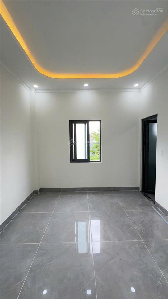 Bán nhà 1 trệt 1 lầu, 4pn, ngang 6m, giá 2 tỷ 950, sổ riêng, mỹ hạnh nam, kdc trần anh, đức hòa