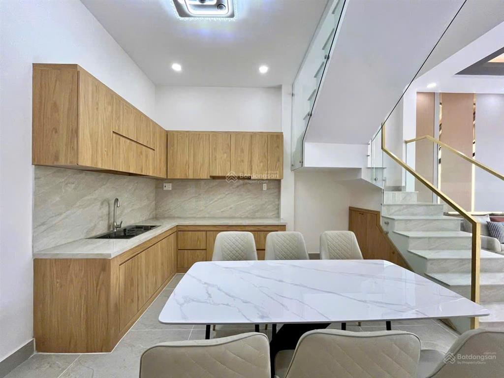 Bán nhà mặt tiền chính kdc trần anh, giá 3t150, sổ riêng, mỹ hạnh, đức hòa