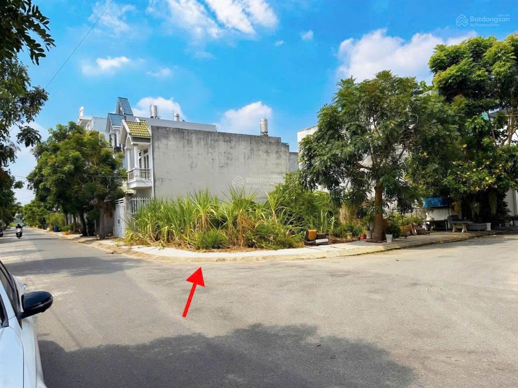 Bán nhanh lô góc 2 mt đường khu cát tường phú sinh, view biệt thự, 93,6m2, giá 1 tỷ 730, sổ riêng