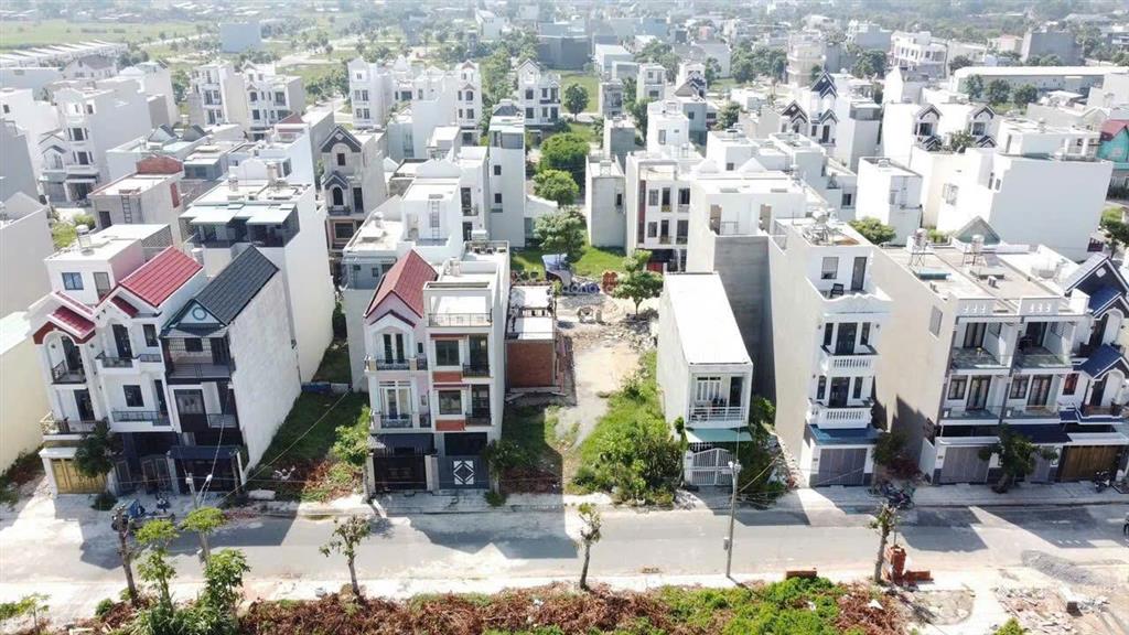 Bán nhanh lô góc 2 mt đường khu cát tường phú sinh, view biệt thự, 93,6m2, giá 1 tỷ 730, sổ riêng