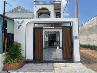 Bán nhà 1 trệt 1 lửng, 5x22m, mỹ hạnh, giá 2 tỷ 150, sổ riêng, đức hòa