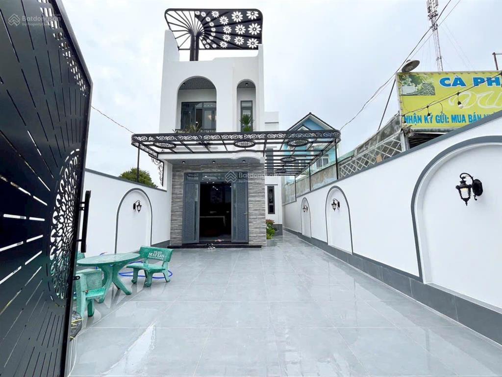 Nhà vườn mỹ hạnh nam  giáp hóc môn, ngang 7m dài 48m, sân vườn rộng, mỹ hạnh nam, đức hòa, 4t950