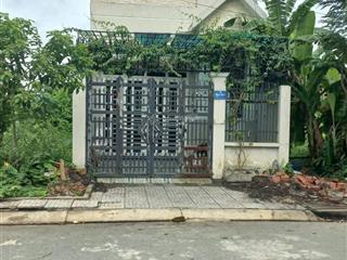Nhà ngộp kdc trần anh, 5x18m, giá 1 tỷ 550, sổ riêng, mỹ hạnh nam, đức hòa