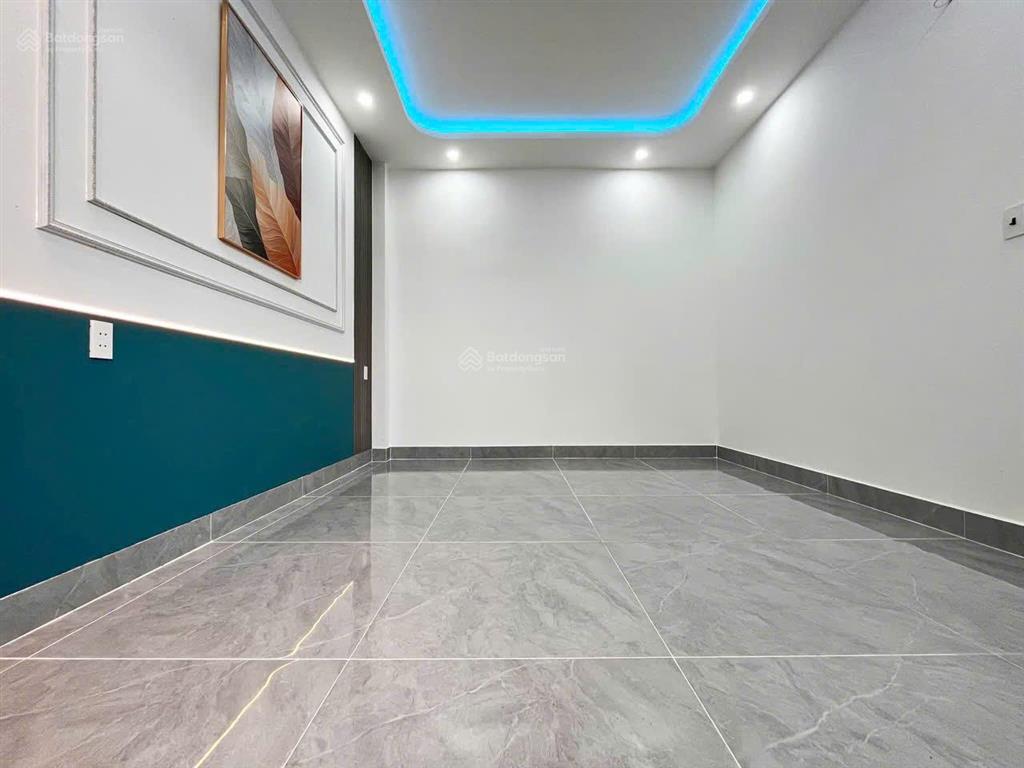 Bán nhà mỹ hạnh nam, cách hóc môn 3km, 5,2x20m, giá 2 tỷ 380tr, sổ riêng, đức hòa, tây ninh