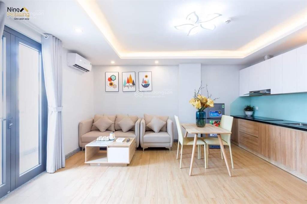 Ccmn 1 ngủ 1 khách view xung quanh, sát chợ, gần sông thoáng mát, thuận tiện các ngả