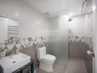 Cho thuê chdv.chuẩn 4 sao,ưu tiên cho nước ngoài, 183/ bến văn đồn p6. q 4. dt70m2. 1pn. 1wc.
