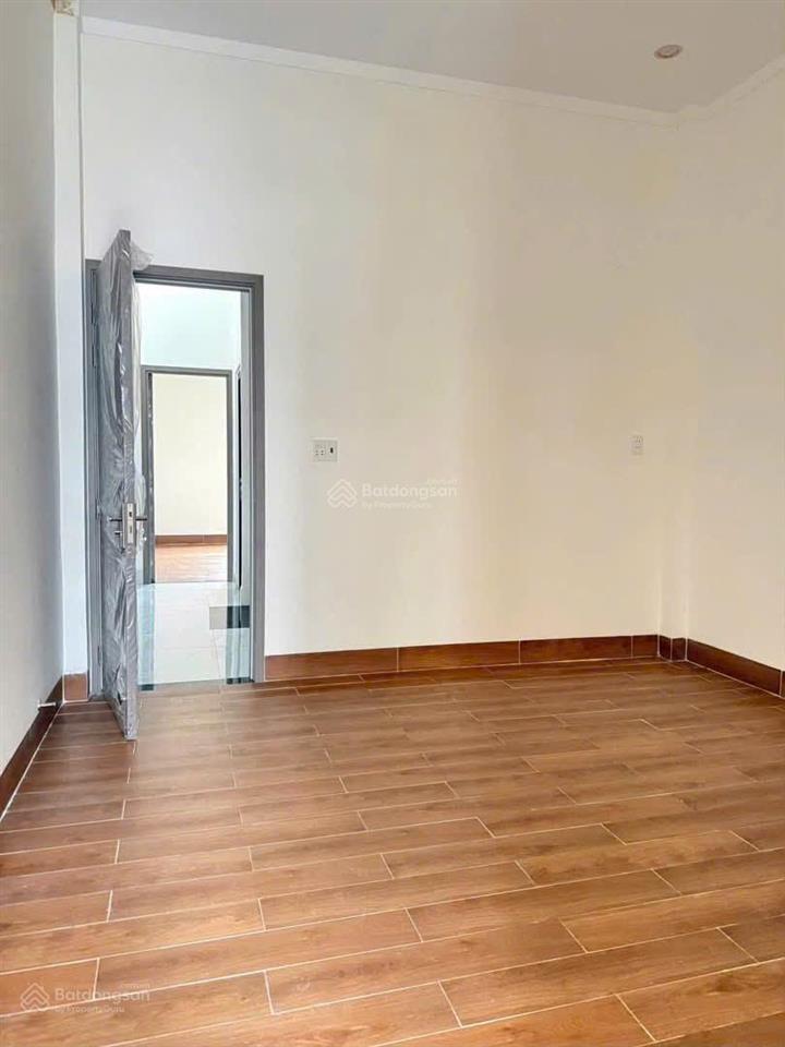 Cho thuê nhà hẻm ô tô, 333 đường lê văn sĩ, phường 1, q. tân bình, ngang 4x25 dài, 1 trệt, 1 lầu