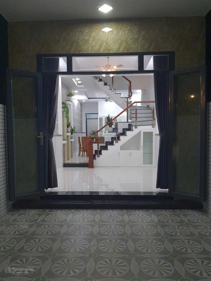 Cho thuê nhà nguyên căn đường số 10 linh xuân thủ đức  0909 428 ***