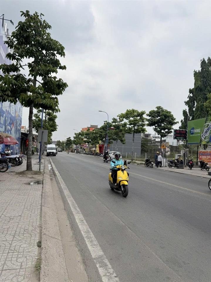 Bán nhà Mặt tiền Lê Thị Hà - gần Quốc lộ 22, 12x50m, 601m2 - full thổ, 3 Tầng, Sổ A4,