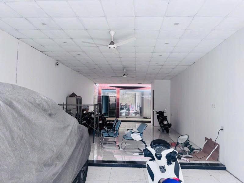 Bán nhà Mặt tiền Lê Thị Hà - gần Quốc lộ 22, 12x50m, 601m2 - full thổ, 3 Tầng, Sổ A4,