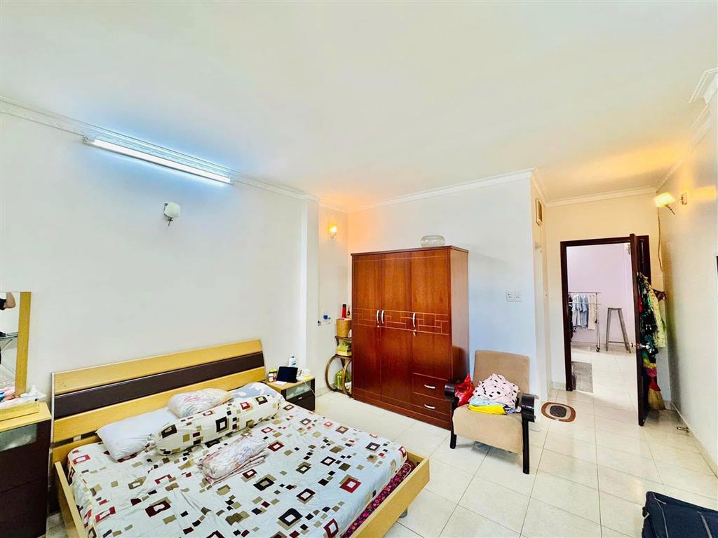 Bán nhà Mặt tiền Nguyễn Văn Đậu - gần Phan Văn Trị, 4,2x20m, 3 Tầng  - 4 PN, chỉ 18,9 Tỷ.