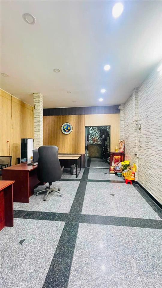 Bán nhà Mặt tiền Hoàng Hoa Thám - gần Đồng Xoài, 4,6x29m, 3 Tầng, 1 đời chủ, 34,8 Tỷ.