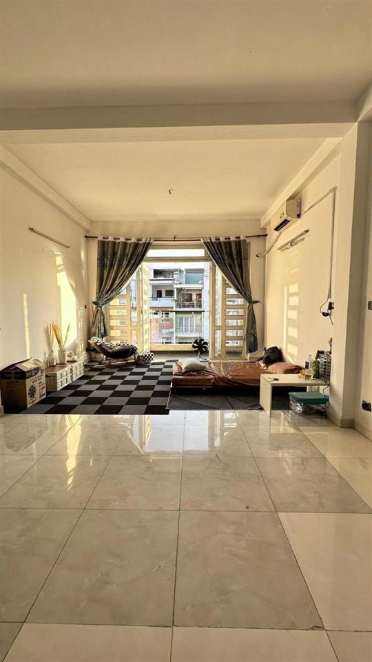 Bán nhà Mặt tiền Hẻm 8m Hoàng Văn Thụ - ngay Út Tịch, 4,4x14m, 5 Tầng - 5PN, 14,5 tỷ.
