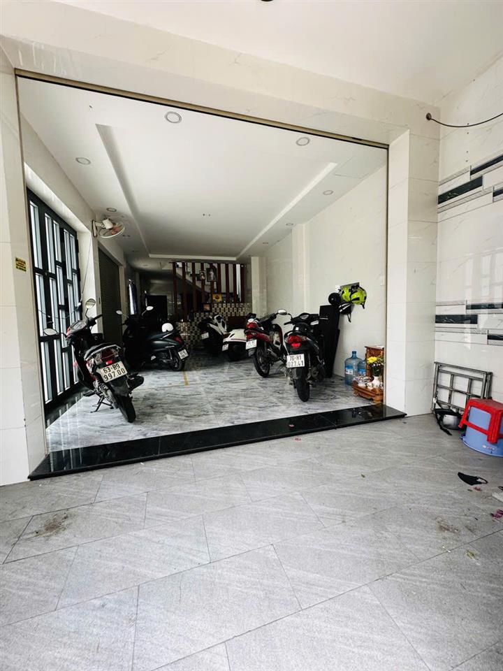 Bán nhà lô góc hẻm 8m Vườn Lài - Lũy Bán Bích, 4,3x18m, 3 tầng - 5PN, HĐT 35tr, 8,95 Tỷ
