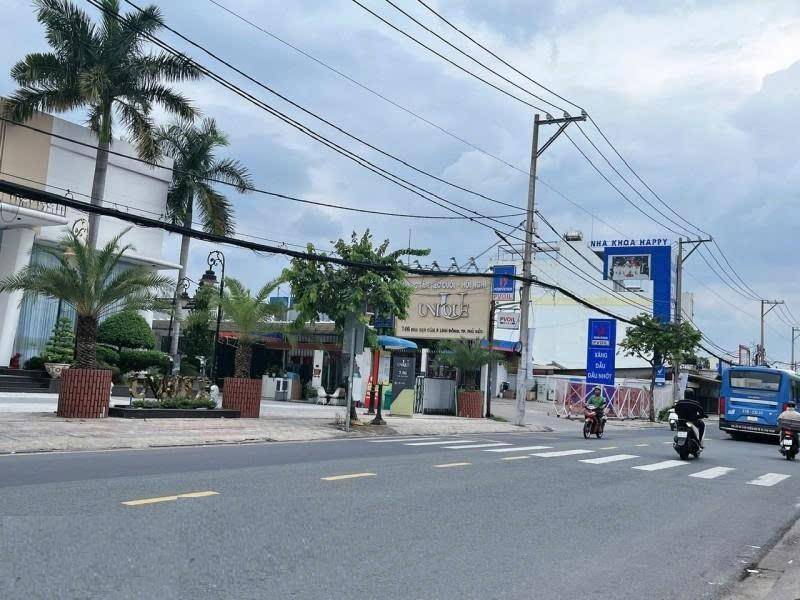 Bán Nhà Mặt tiền Kha Vạn Cân - gần chợ Thủ Đức, 10,6x31m, 3 Tầng - HĐT 70 triệu, 45,5 Tỷ.
