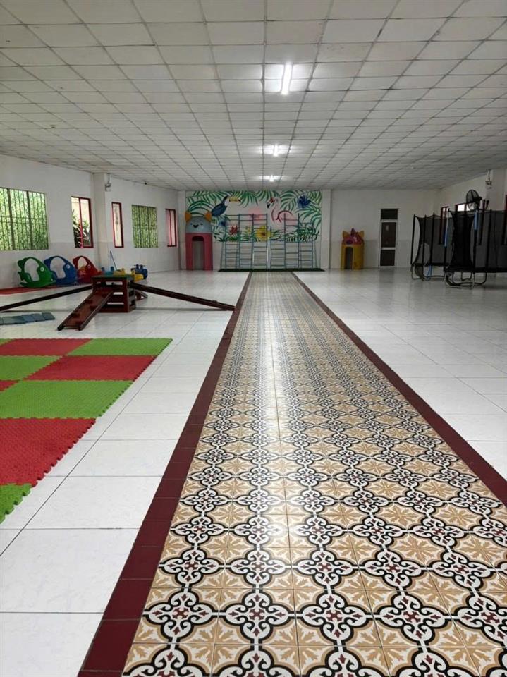 Bán Nhà Mặt tiền Lê Văn Quới - gần ngã tư Bốn Xã, 2135m2 ( 15/30x100m), 1 Tầng, 90 Tỷ.
