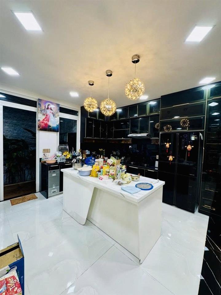Bán nhà Biệt thự - HXH 6m Gò Dầu, giao Tân Quý, 8x20m, 4 Tầng mới, 4PN, chỉ  16,9 Tỷ.