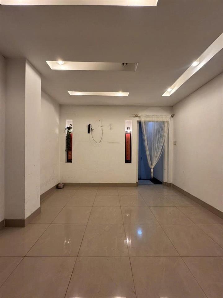 Bán nhà Mặt tiền Lũy Bán Bích - gần Vườn Lài, 4,4x24m, 6T - 6 PN, 1 Đời chủ, chỉ 19,8 tỷ.
