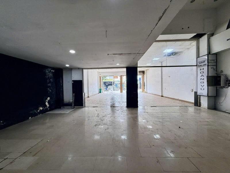Bán Tòa nhà 5 Tầng - Mặt tiền Lê Đức Thọ - giao  Phạm Văn Chiêu, 9,7x37m,  chỉ 49 Tỷ.
