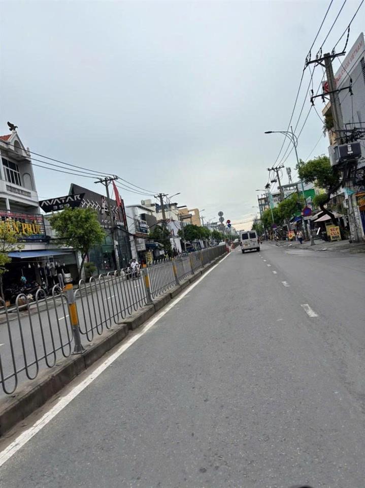 Bán Tòa nhà 5 Tầng - Mặt tiền Lê Đức Thọ - giao  Phạm Văn Chiêu, 9,7x37m,  chỉ 49 Tỷ.