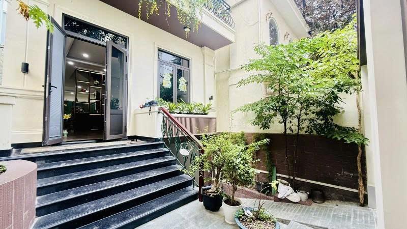 Bán Nhà hẻm 10m Lê Thị Hồng - ngay Nguyễn Oanh, 7,5x23m, 5 Tầng - có Hầm, 5PN, 25,9 Tỷ.