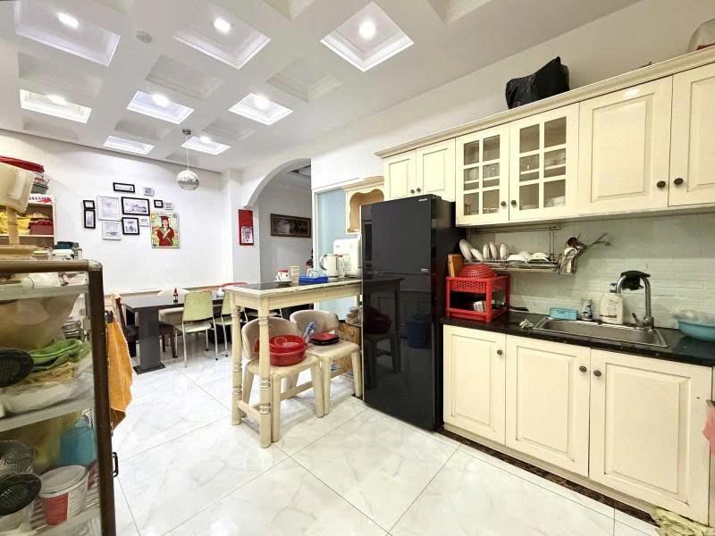 Bán nhà Biệt thự - Hẻm 8m Nguyễn Văn Thương ( D1), 9x14m, 5 Tầng + Thang máy, 22,9 Tỷ.
