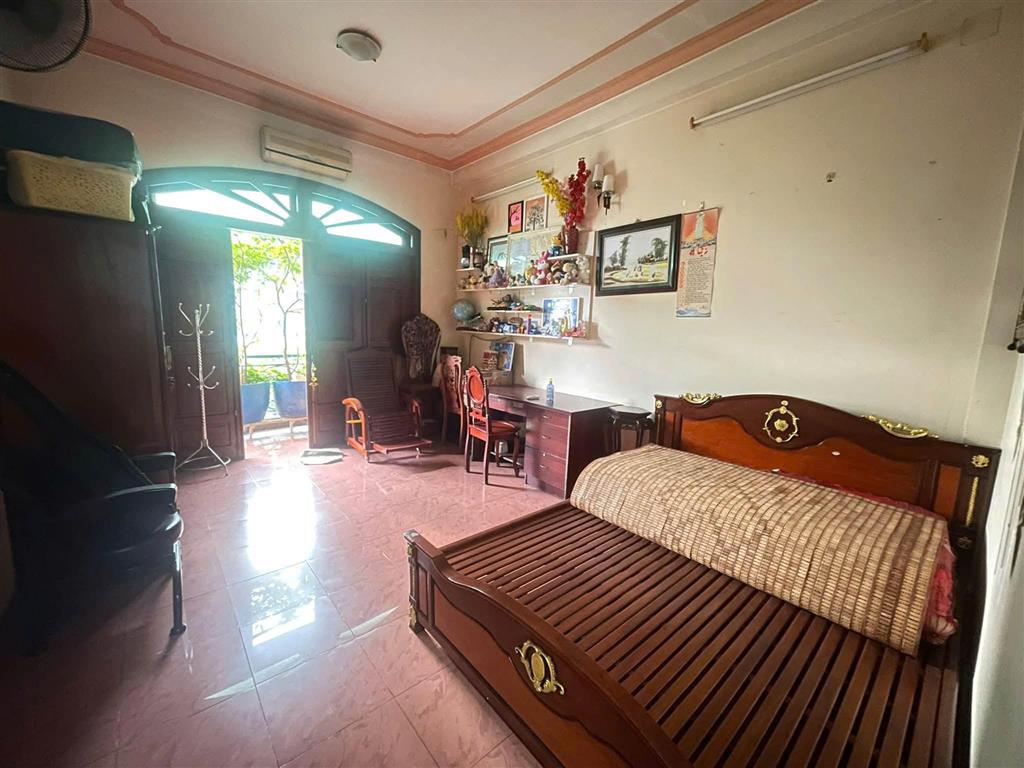 Bán nhà Măt tiền Đinh Bộ Lĩnh - gần Nguyễn Xí, 4x20m, 5 Tầng - 7PN, 1 đời chủ, Sổ A4,