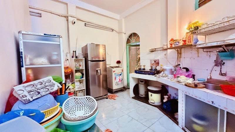 Bán Nhà Mặt tiền Trương Đăng Quế - gần Phạm Văn ĐỒng, 10,8x14m, 4 Tầng, 7PN, 13,9 Tỷ.