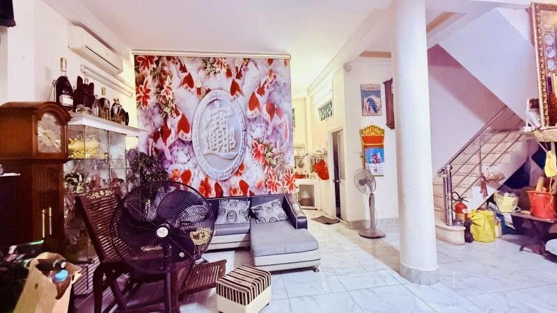 Bán Nhà Mặt tiền Trương Đăng Quế - gần Phạm Văn ĐỒng, 10,8x14m, 4 Tầng, 7PN, 13,9 Tỷ.