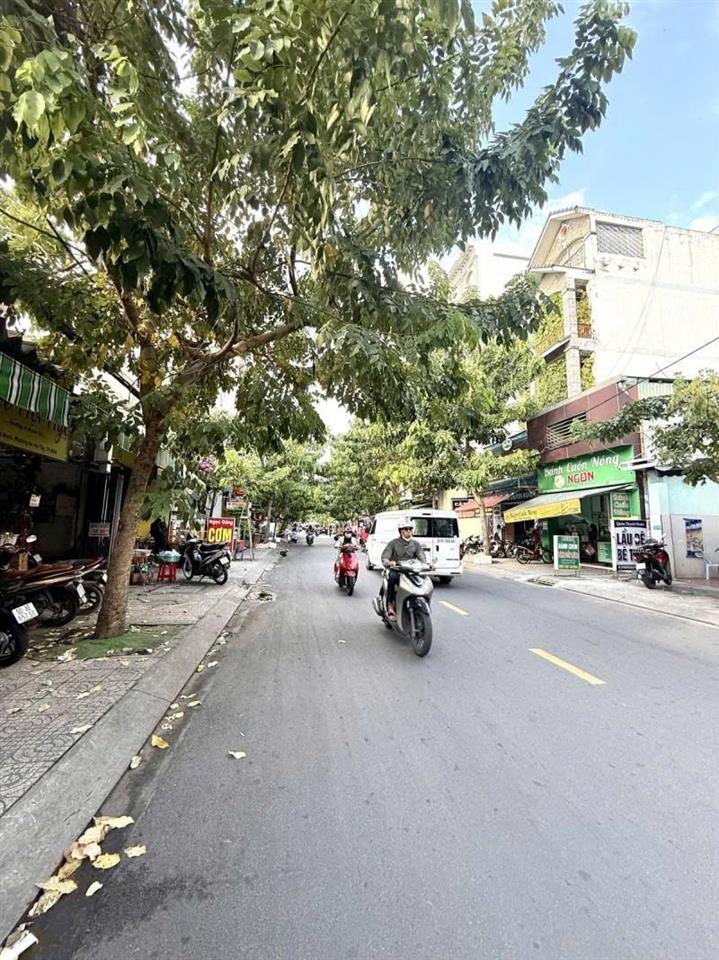 Bán nhà Mặt tiền Phạm Văn Bạch, gần Tân Sơn, 7x20,5m, Cấp 4 - GPXD 9 Tầng,  18,5  tỷ.