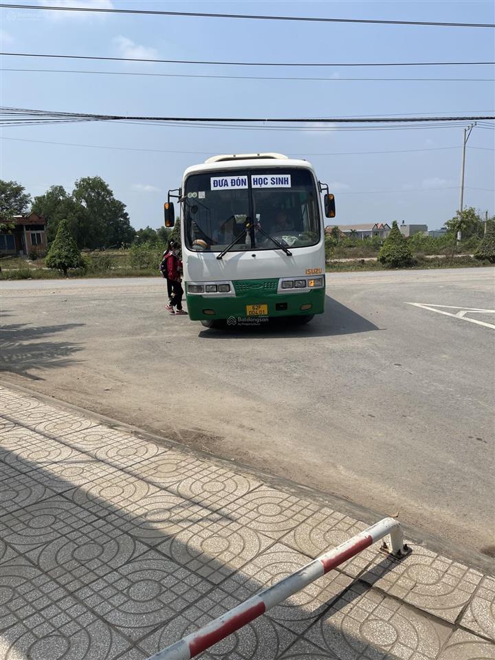 Chính chủ bán nhanh kiot dãy trọ 8 căn gần xã mỹ hạnh, dt 156m2 full thổ cư, giá 1tỷ950, sổ sẵn