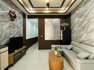 Chính chủ bán gấp nhà đẹp diện tích chuẩn 4x16m  3 phòng ngủ ngay quang trung p10 đối diện ubnd gv