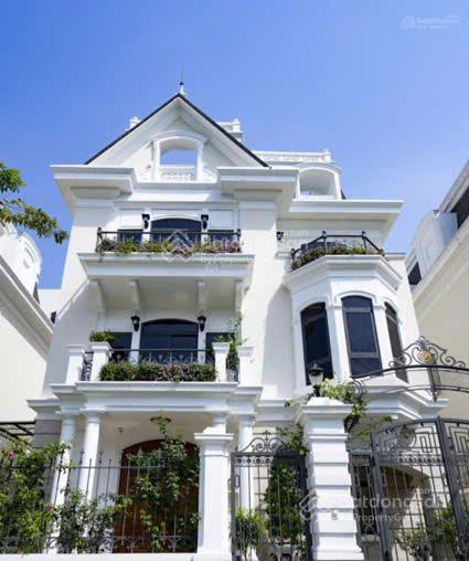 Cần tiền bán gấp biệt thự đơn lập view công viên nội khu giá tốt