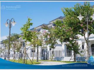 Cần tiền bán gấp biệt thự palm city quận 9 giá tốt