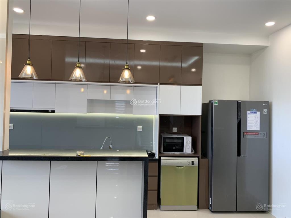 Em nhung chuyên bán căn hộ sân bay đang có căn 3pn giá chỉ 9,4 tỷ sổ hồng đầy đủ công chứng ngay