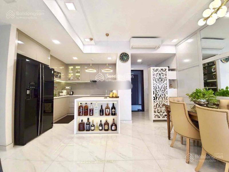 Bán nhanh căn hộ golden mansion phổ quang chỉ 5,6 tỷ 2pn+2wc.  em xem nhà ngay ạ. view đẹp