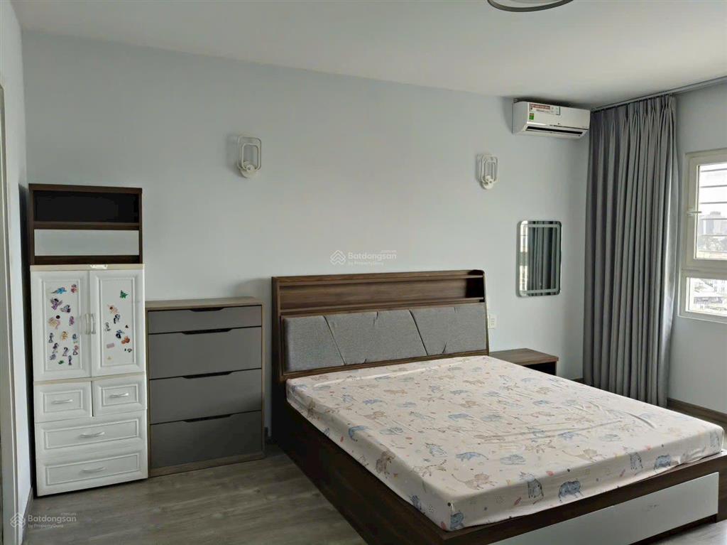 Chuyên cho thuê ch pntechcons, phú nhuận, 2 phòng ngủ.  0901 326 ***