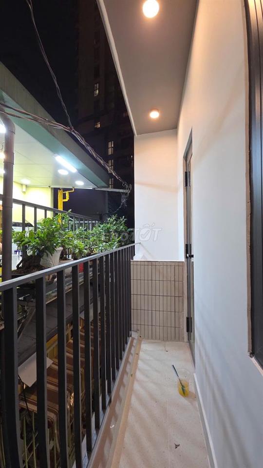 Chính Chủ - bán nhà Bến Vân Đồn 3 tầng