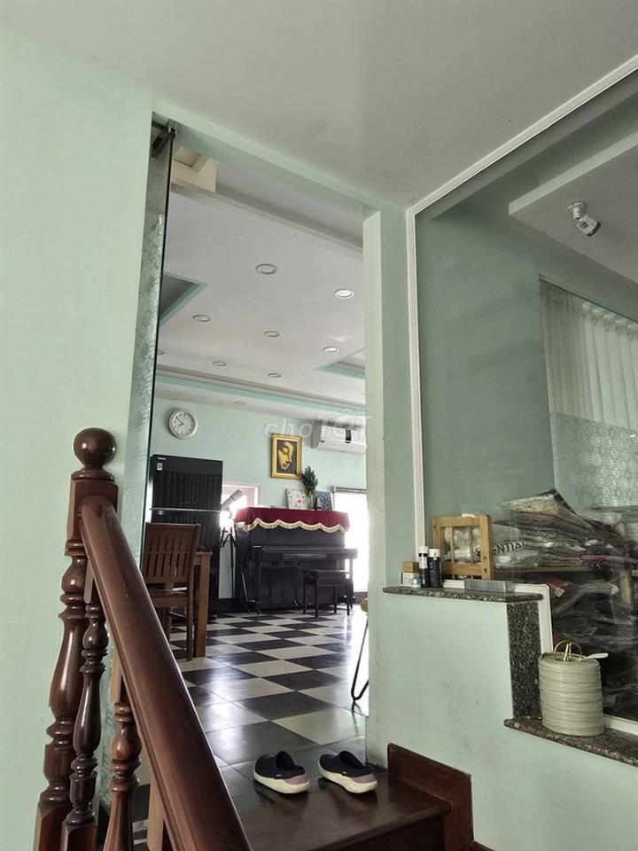 Biệt thự góc 2MT (23.5x16m) đối diện công viên - F5 Q5
