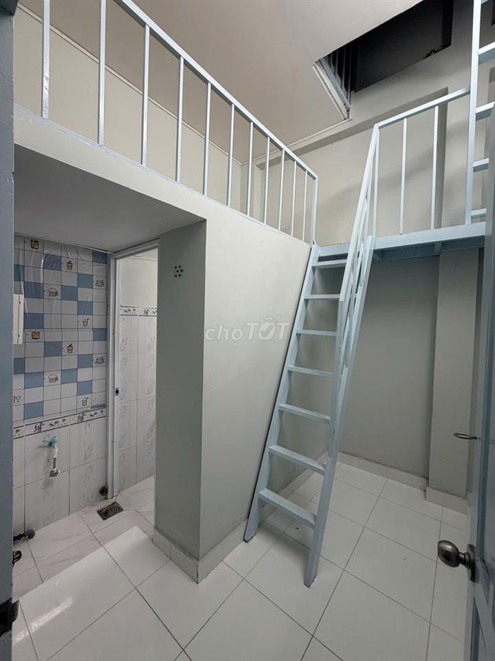 Cho nữ/sinh viên thuê phòng 1 trệt + lửng + lầu