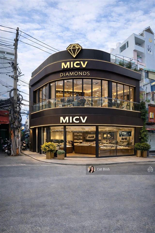 Chỉ 40 tỷ! bán nhà góc 2 mặt tiền cách mạng tháng tám, dt 8x25m  hợp đồng thuê 140 triệu/tháng
