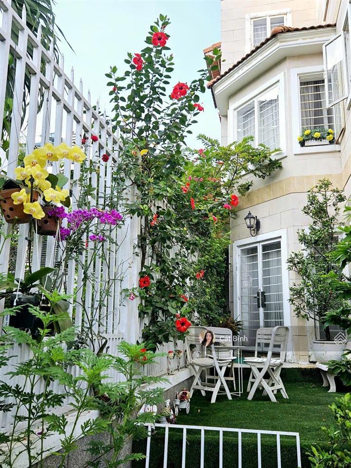 Độc quyền bán biệt thự góc 2 mặt tiền khu compound vip trần não, p. an khánh, tp. thủ đức