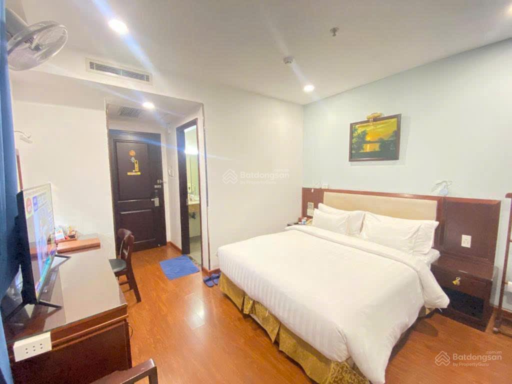 Hiếm! khách sạn 65 phòng mặt tiền nguyễn trãi q1  hợp đồng thuê 730 triệu